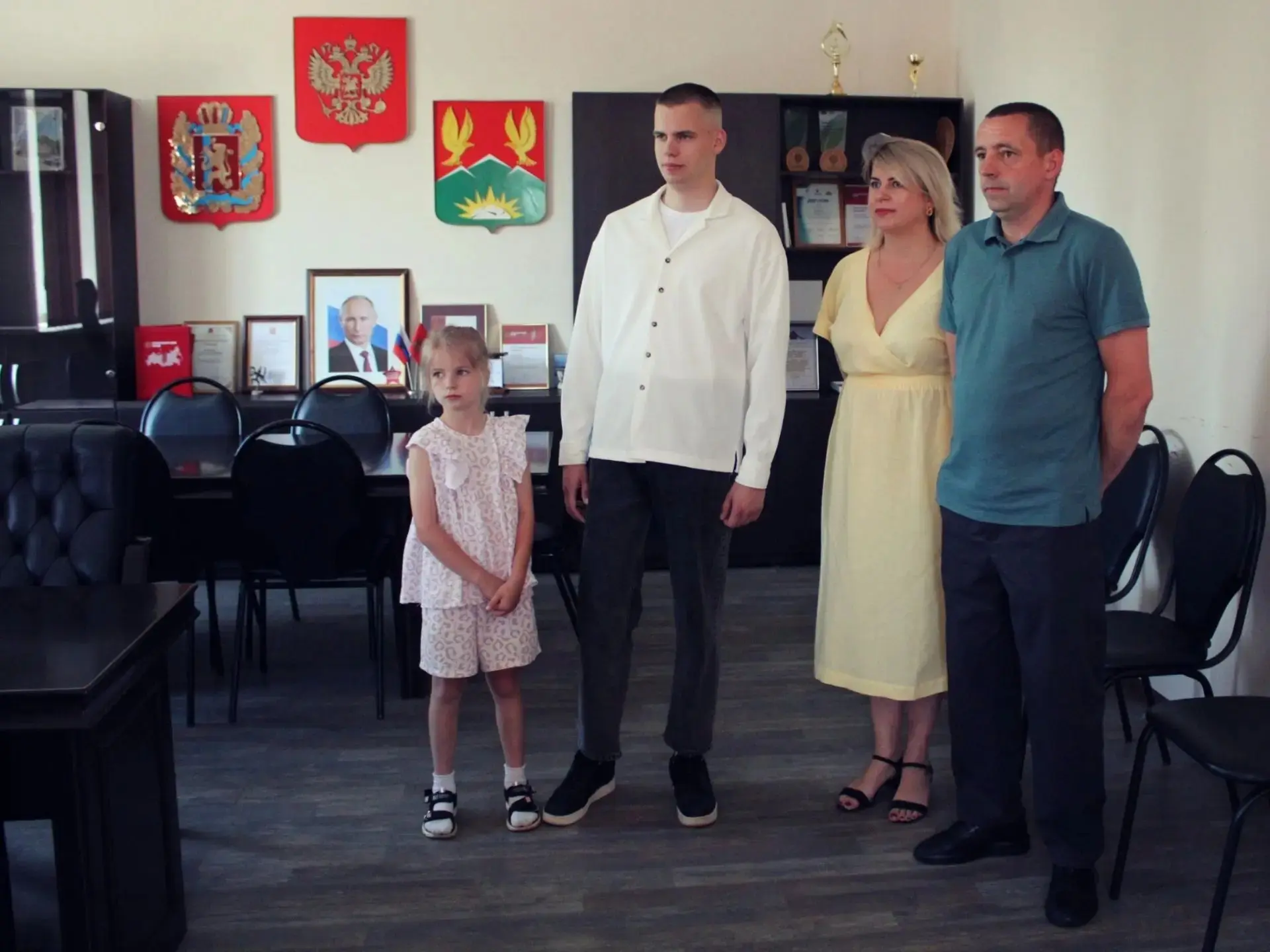 Вручение государственных наград

Сегодня глава Ирбейско-Саянского округа Андрей Сластенов вручил мед