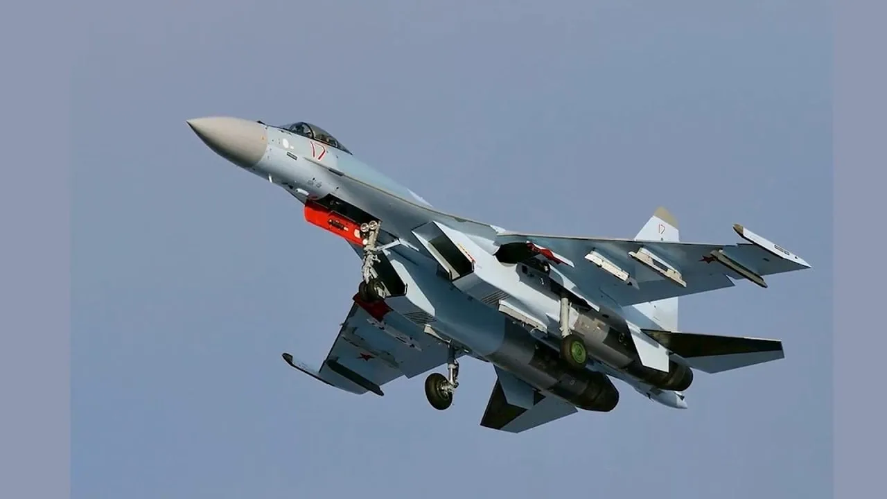 ⚡️⚡️В Курской области столкнулись два российских истребителя Су-35С
