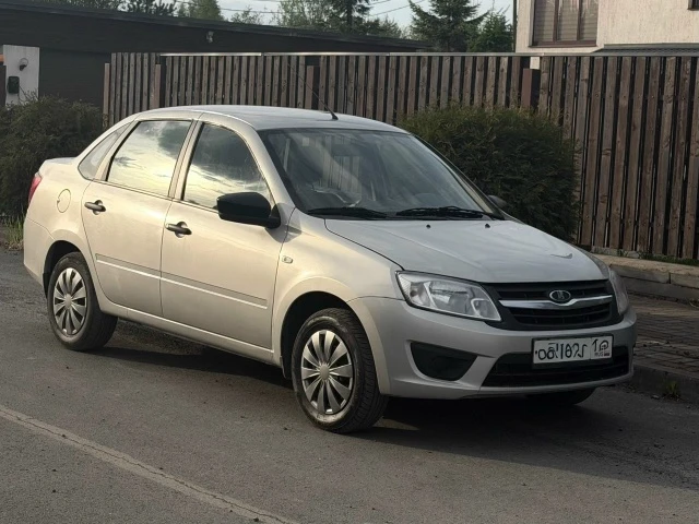 Lada Granta I, 1.6 MT (87 л.с.)