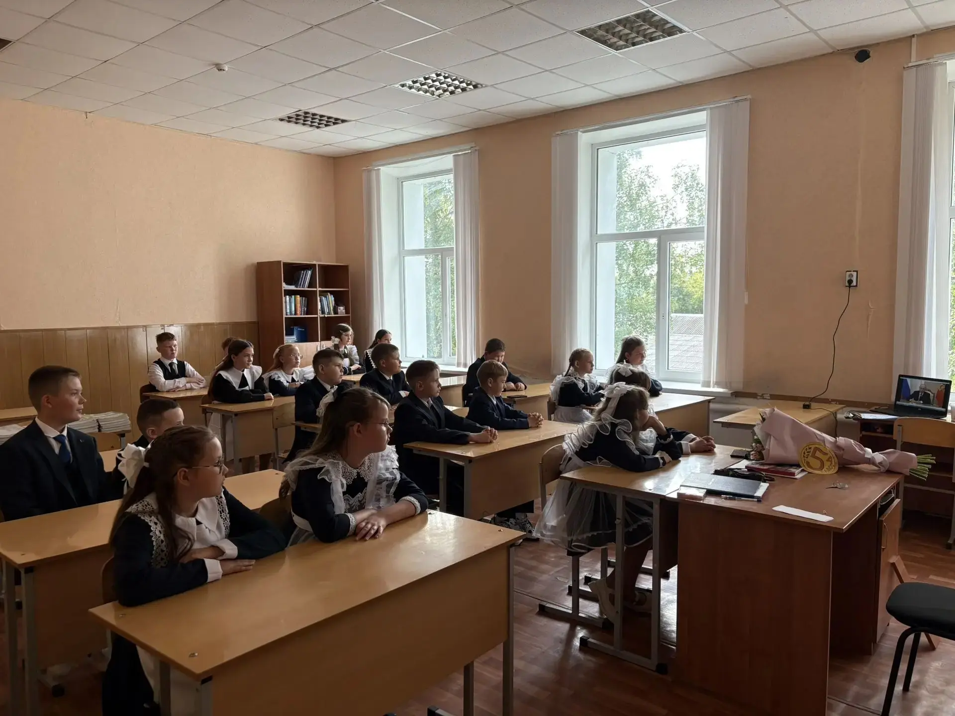 3 сентября в 5 «А» классе (классный руководитель Аржаева О. Н.) состоялась беседа на те...