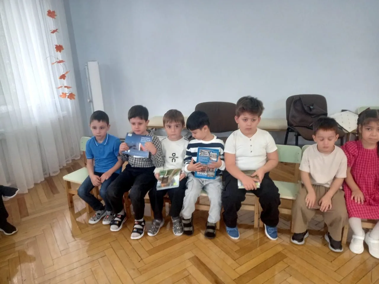 🌍📚 Хорошо бродить по свету!