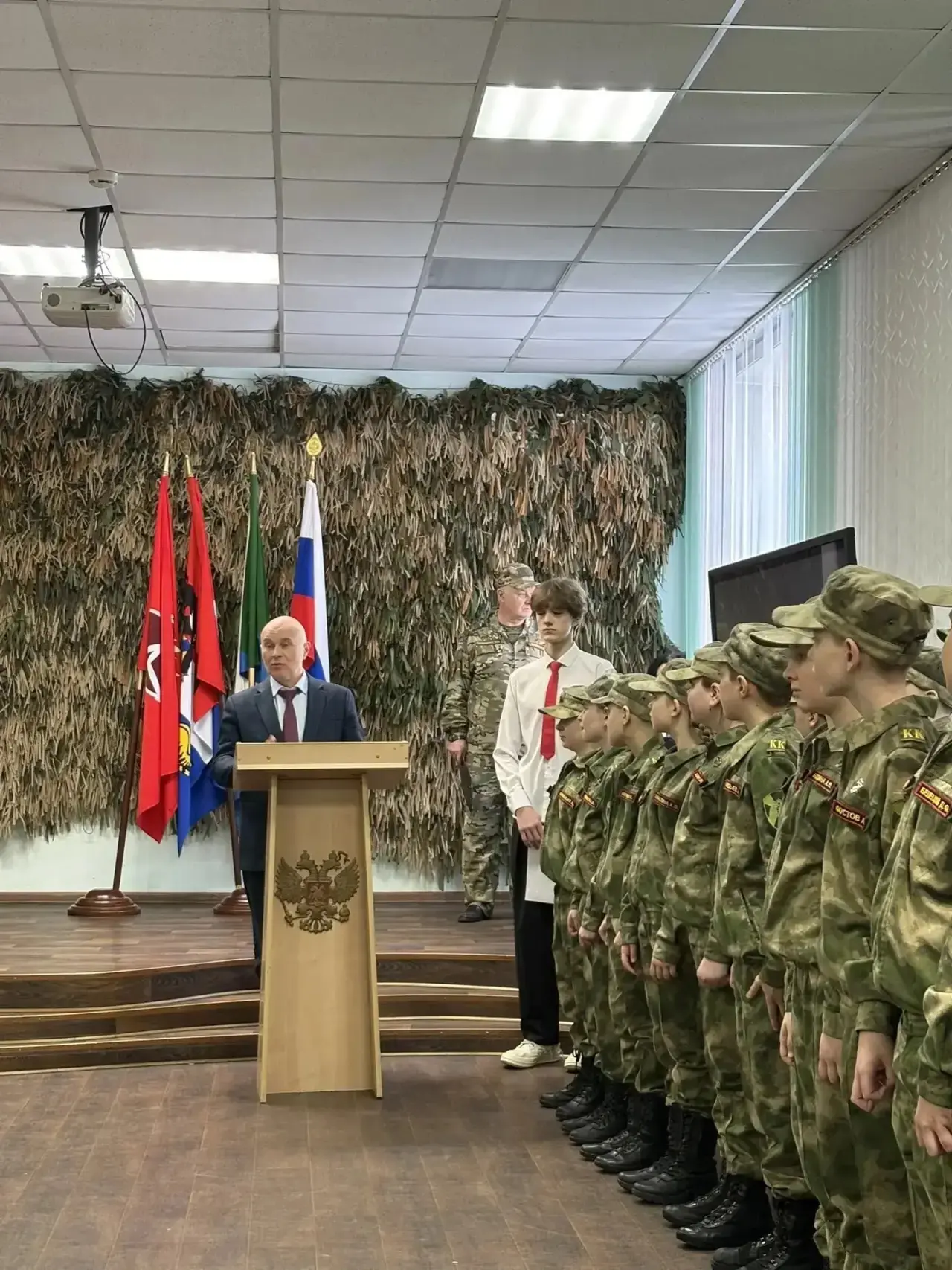 🌟🇷🇺 Дорогие друзья! 🇷🇺🌟  С радостью сообщаем, что кадетский класс нашей школы активно готовится к уч