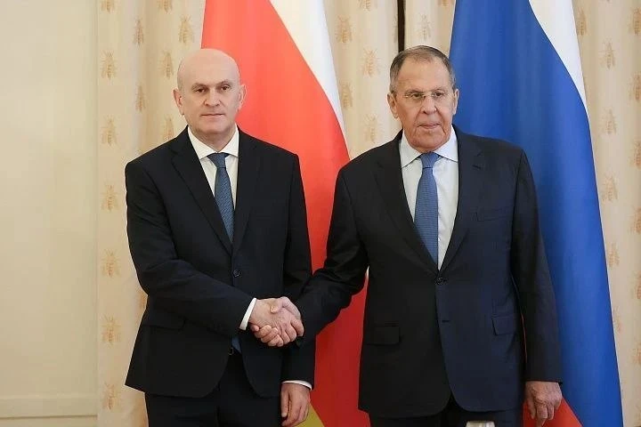 Министр иностранных дел России Сергей Лавров провел встречу с коллегой из Южной Осетии ...