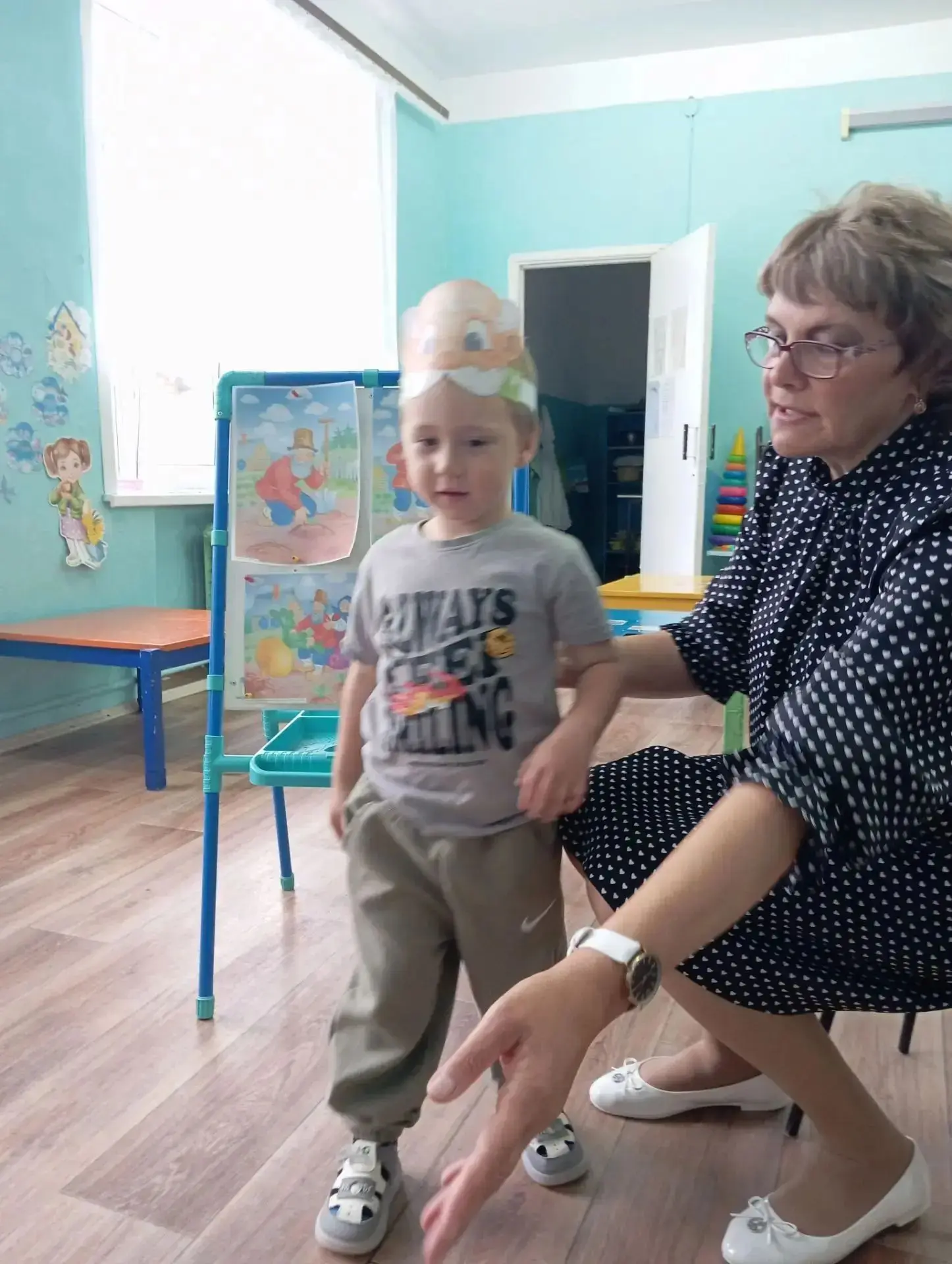 В рамках тематической недели"В гостях у сказки", в младшей группе прошла театрализация с любимыми ге