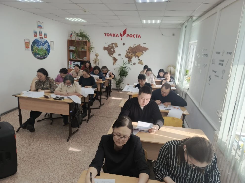 В Дабанской школе написали «Диктант Победы»