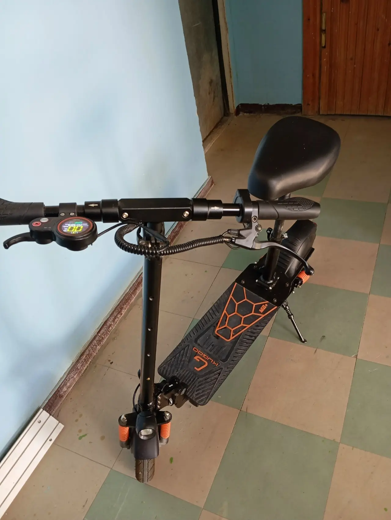 Здравствуйте, продам электро самокат Kugoo М2 б/у в пользовании был 2 месяца, цена 3000...