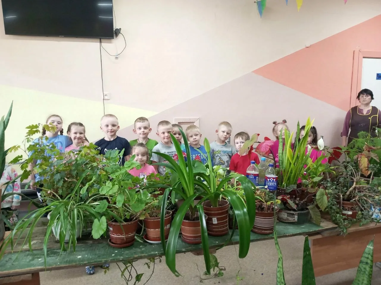 Волшебное путешествиев мир цветов!🌸🌹🌼🌸🌺
Сегодня наши ребята👫👫 отправились в настоящую сказку 