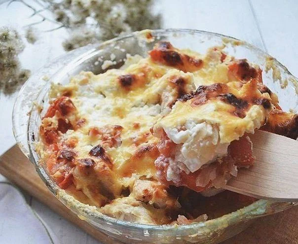 🟠 ЗАПЕЧЁННОЕ КУРИНОЕ ФИЛЕ По-Французски с Помидором и Сыром.