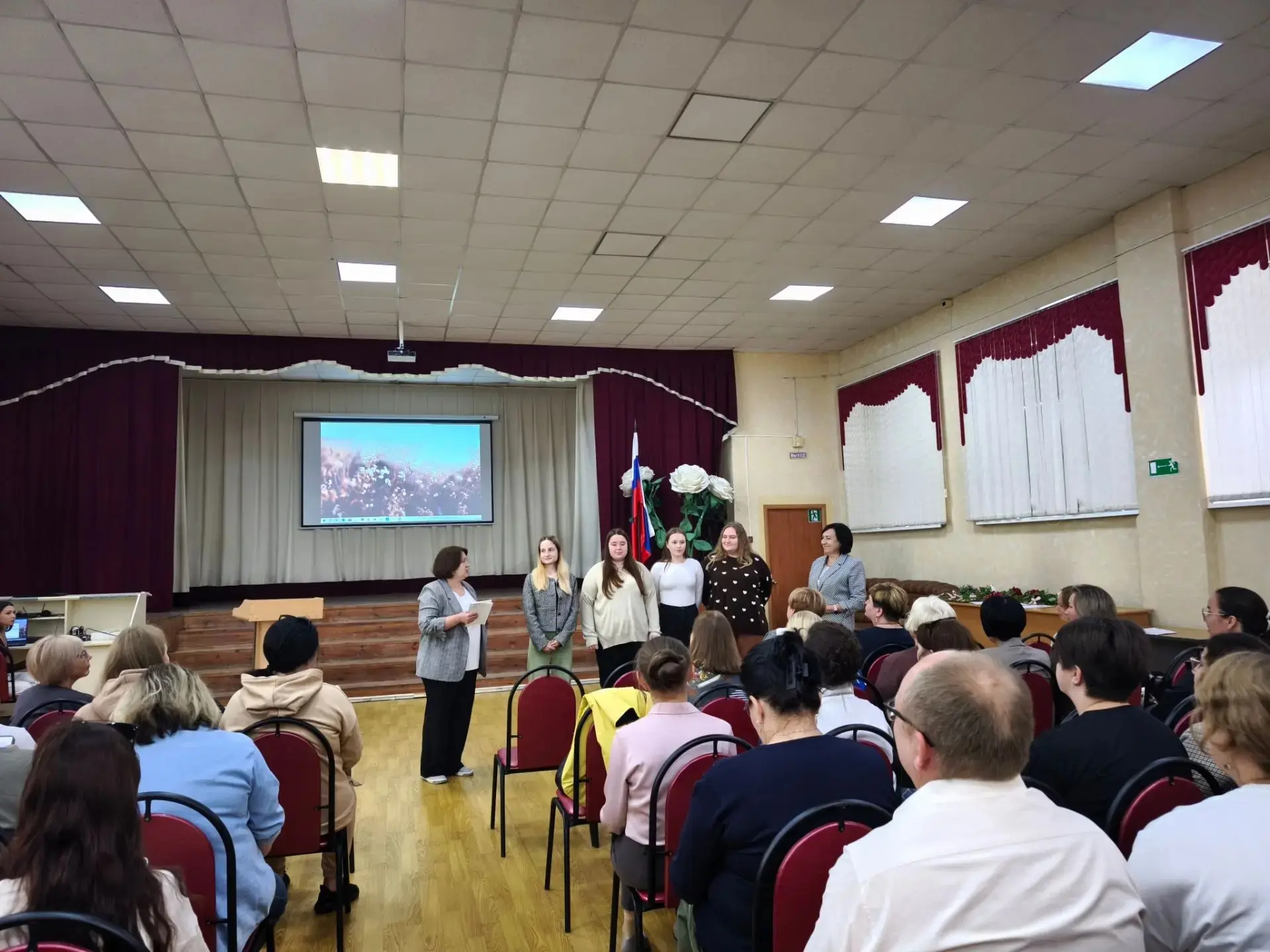28 августа в преддверии нового учебного года на педагогическом совете обсудили с коллег...