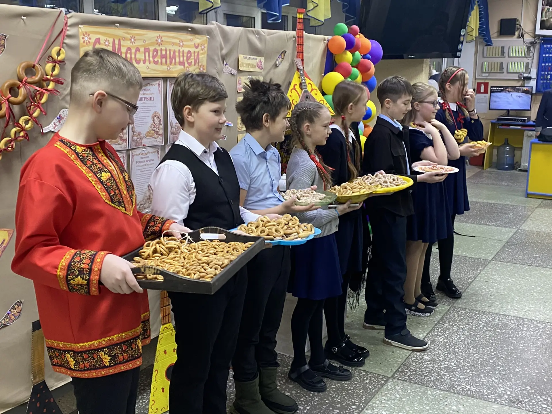 🥞🌞🥞Вторник: "Заигрыши"    Вторник — день заигрышей и веселья. В это время устраиваются различные игр