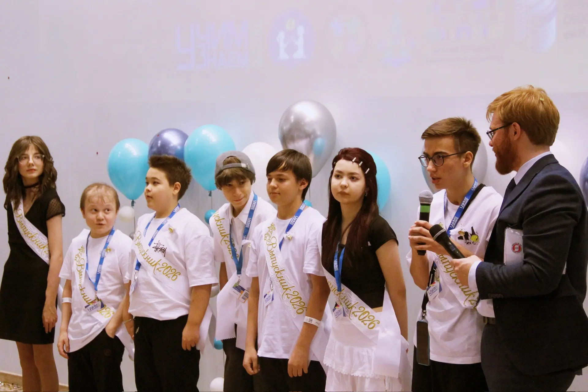 🔔Торжественная линейка, посвященная последнему звонку, традиционно собрала в стенах РДКБ учеников го