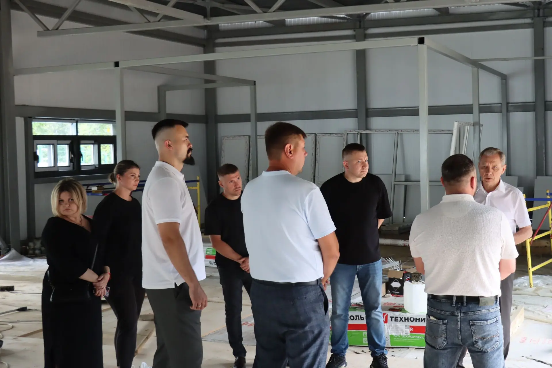 🏟 Каток для любителей и хоккеистов появится на стадионе «Темп» в Ступино

Представители Совета депу