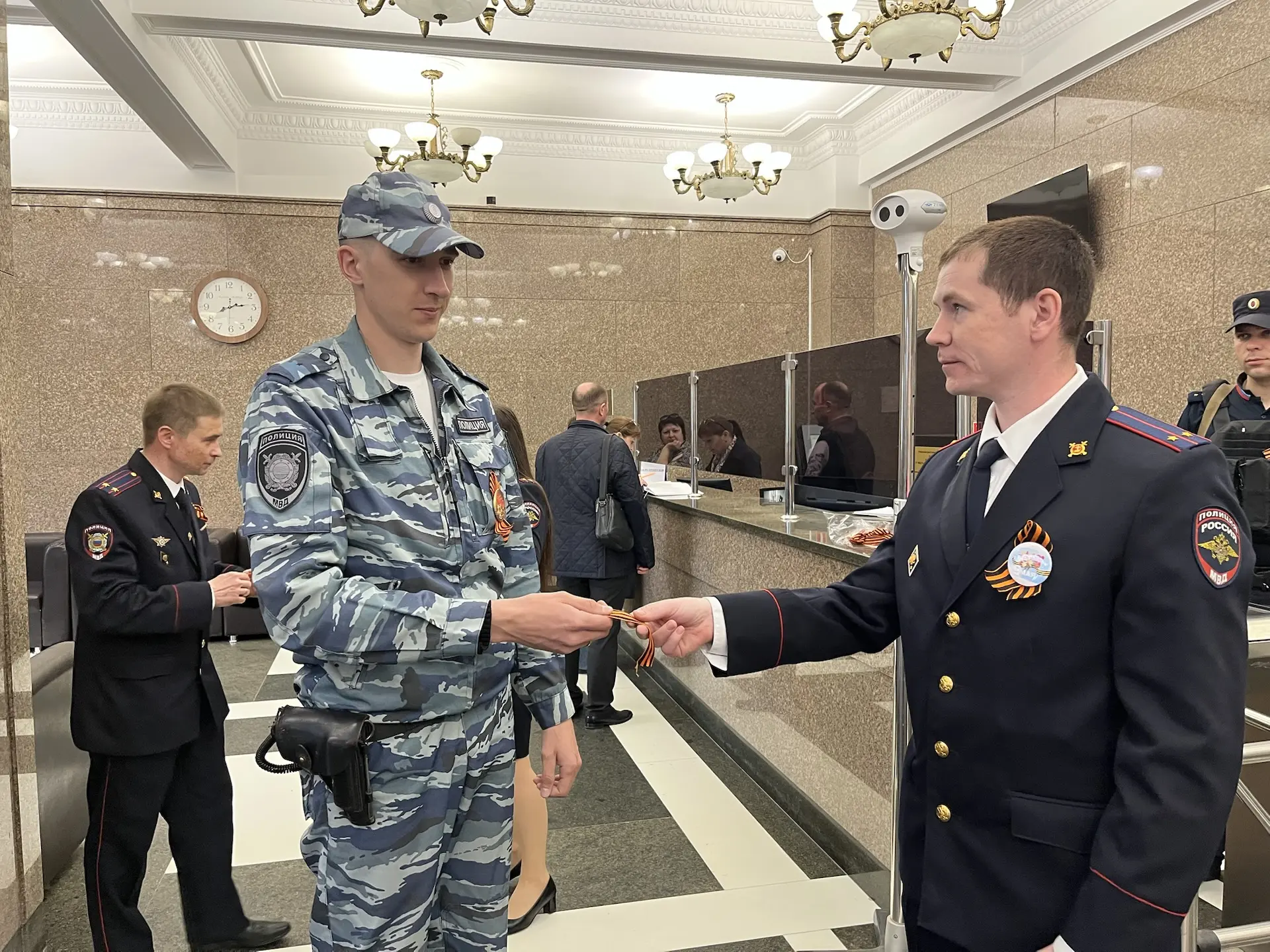 🎗️Полицейские Алтайского края присоединились к акции «Георгиевская лента»    Сегодня утром всем сотр