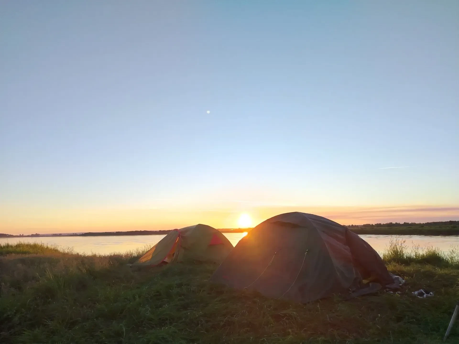 В поход с директором 🌅 ☀️🌈

С 17 по 19 июня 2026 года юные туристы Зеледеевской школы отправились 