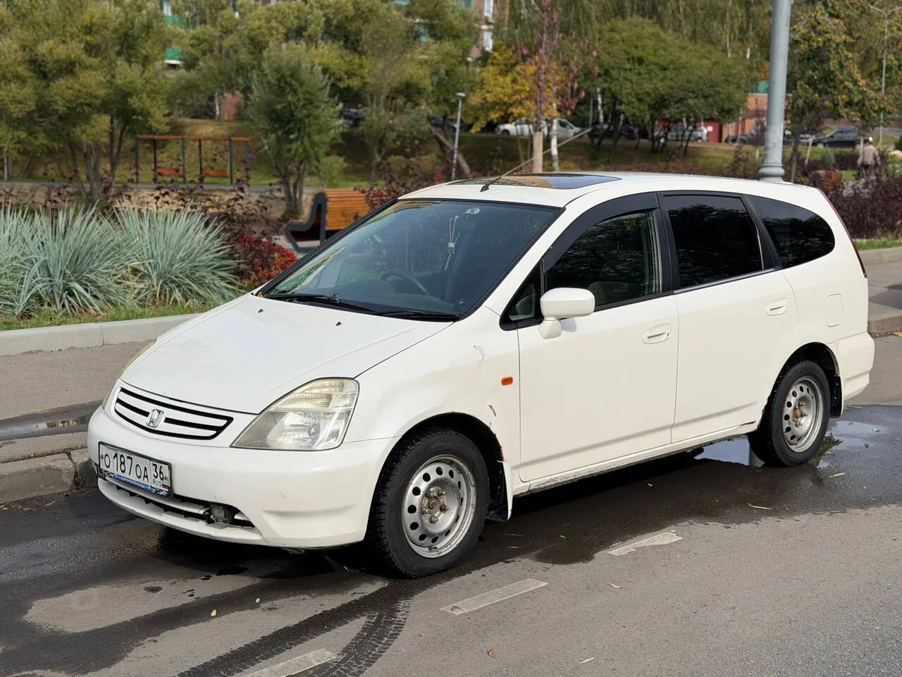 Honda Stream, 1.7 AT (130 л.с.)
