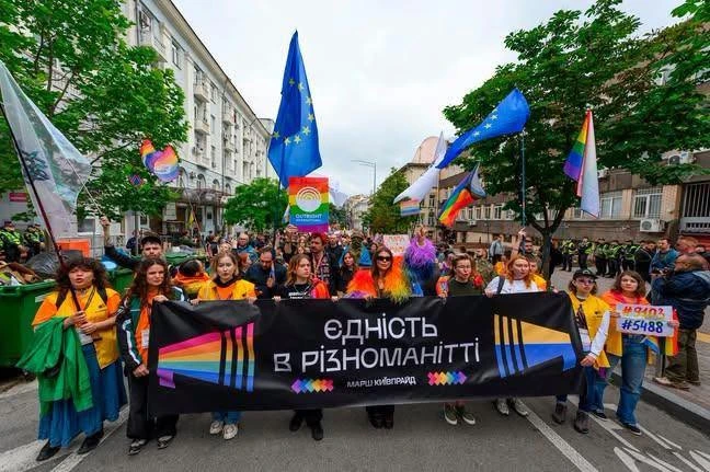 Киев вчера.
Тараси вы такие тараси...
