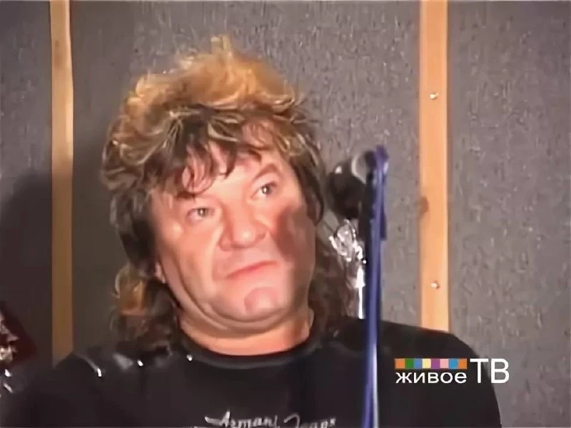 Умер бывший солист рок-группы «Земляне» Юрий Жучков, ему было 67 лет.  По информации СМИ, предварите