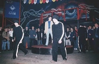 Как пишут в группе посвященной клубу, открылся он 10 февраля 1995 года. Немного фото в ...