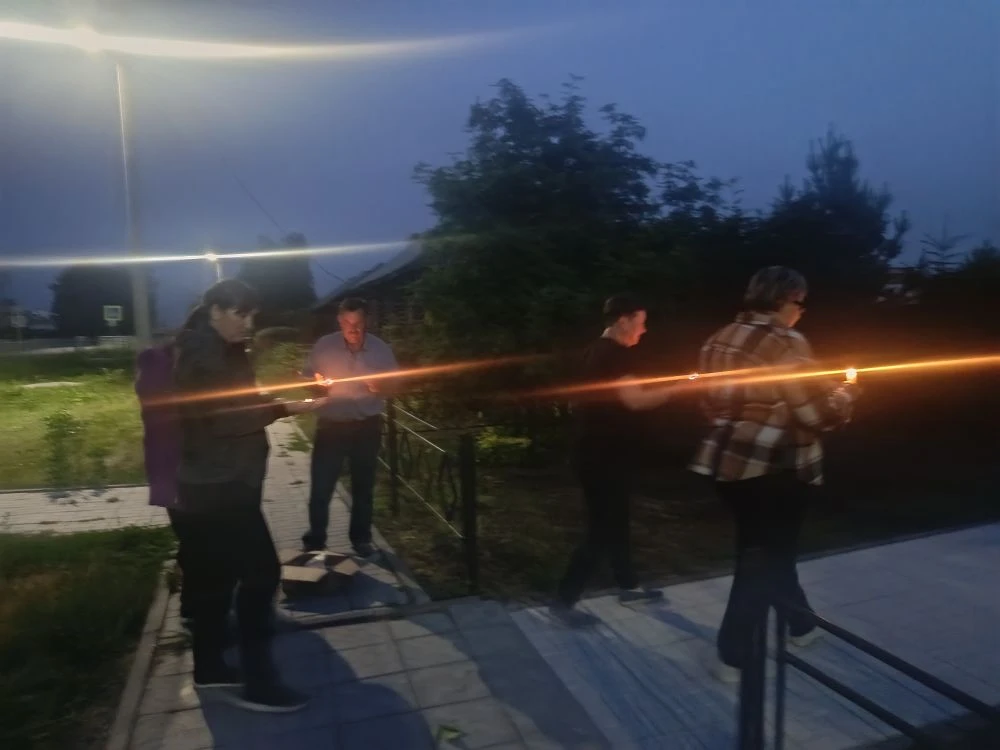 🕯️ В Днь памяти и скорби в селе Новокозловское прошла Всероссийская акция «Свеча памяти».