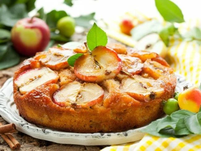 Диетическая шарлотка с овсянкой
