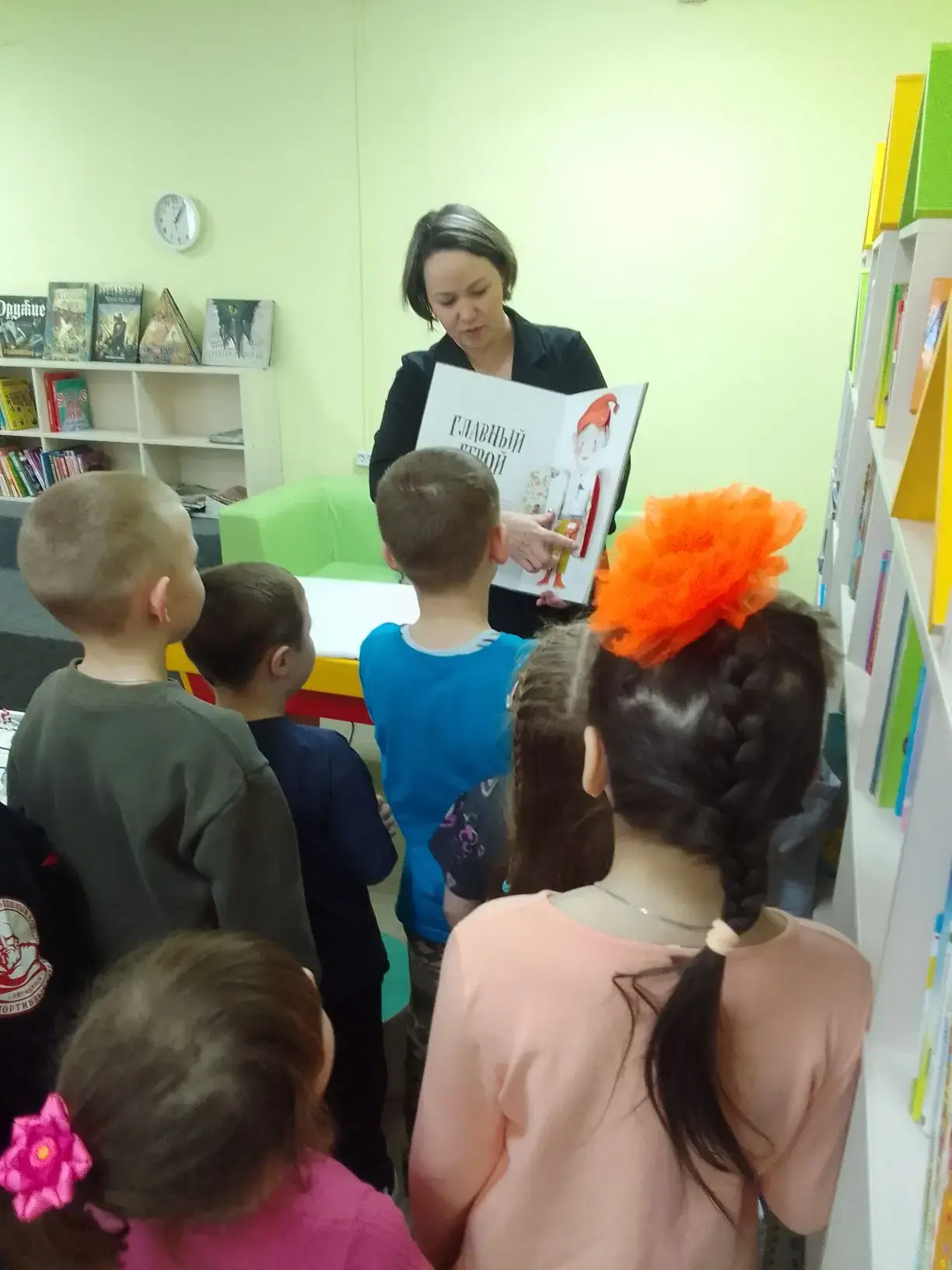25 марта ребята из ТО "Лекотека" и "Бисероплетение" побывали в городской библиотеке - и это стало на