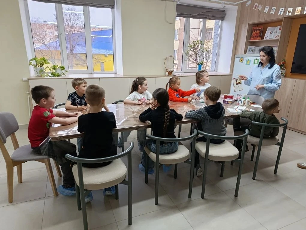 📌А вы знали, что в библиотеке можно не только читать?📚⁉️
       Сегодня дети подготовительной груп