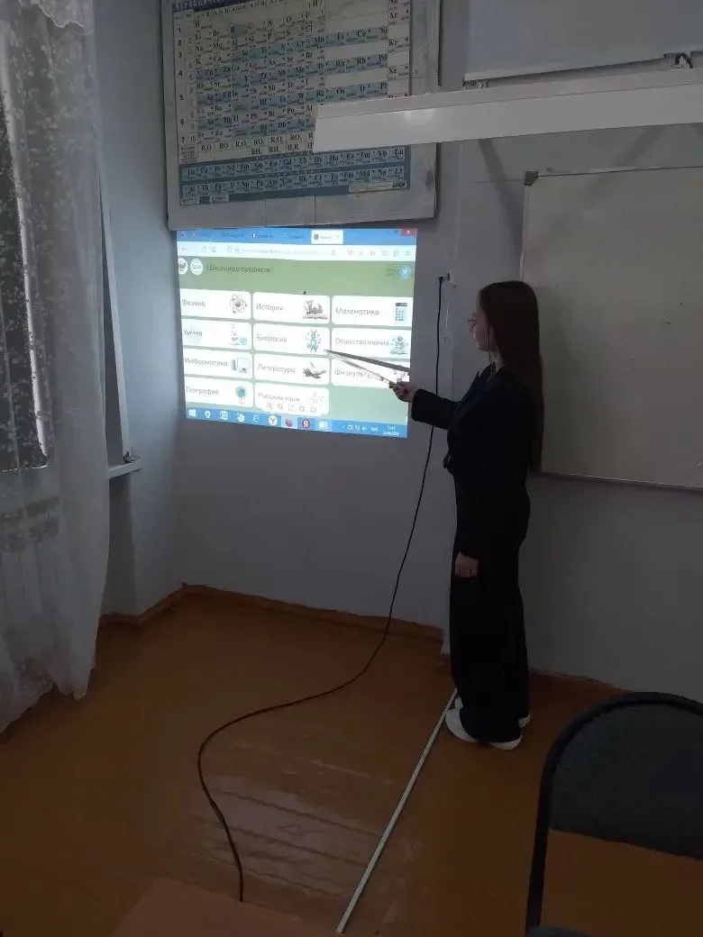 В 8 классе прошло практико- ориентированное занятие ( Россия здоровая). Учащиеся познак...