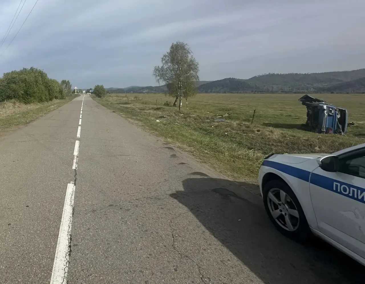 📣Произошло ДТП возле с. Троицкое  Вчера, 21 мая⬇️  Ночью водитель автомобиля «ВАЗ-2106» ⬇️ следуя со