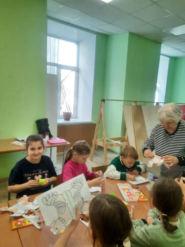 Светлая Пасха — в светлых сердцах наших детей 🕊️✨  Сегодня первый и второй отряды нашего школьного л