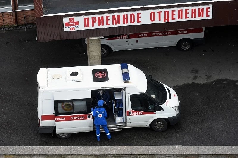 Медики Петербурга обсуждают возможные сокращения в системе здравоохранения — от поликли...
