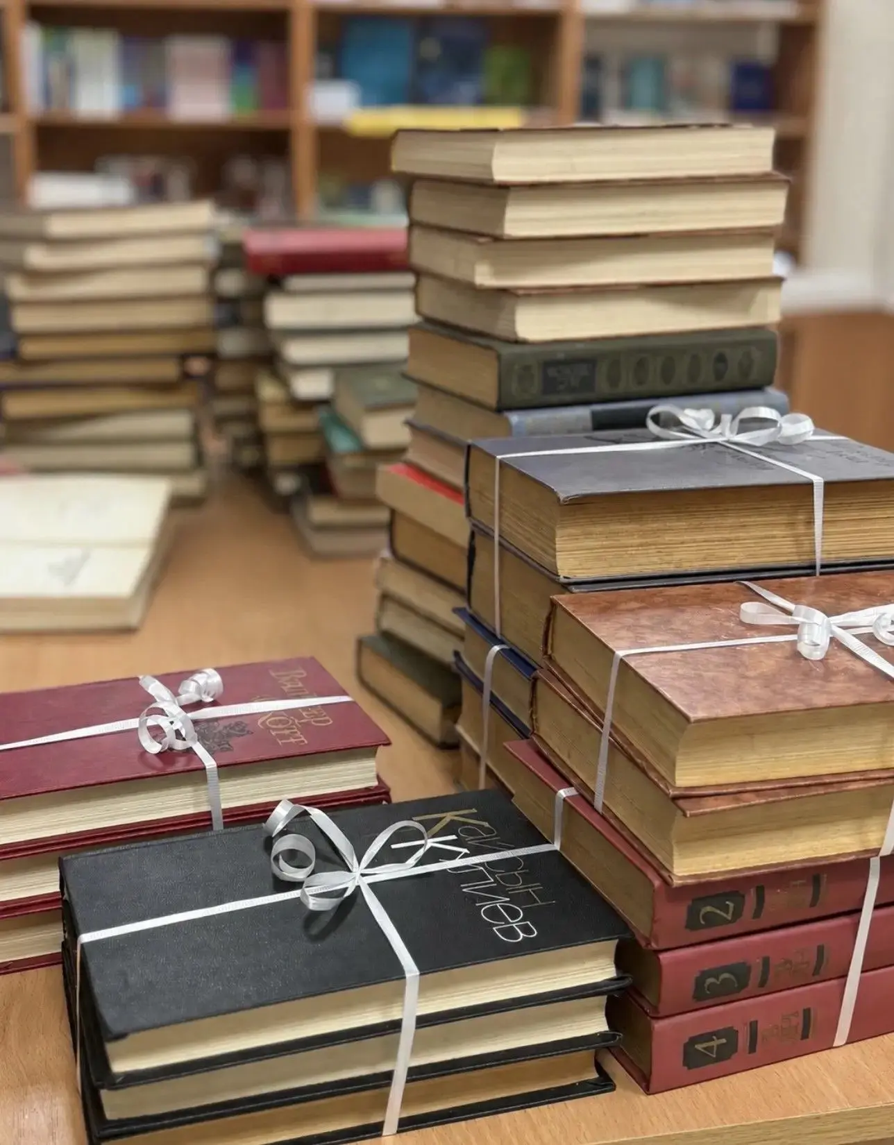 В целях сохранения и пополнения книжного фонда школьных библиотек с 11 по 23 мая провод...