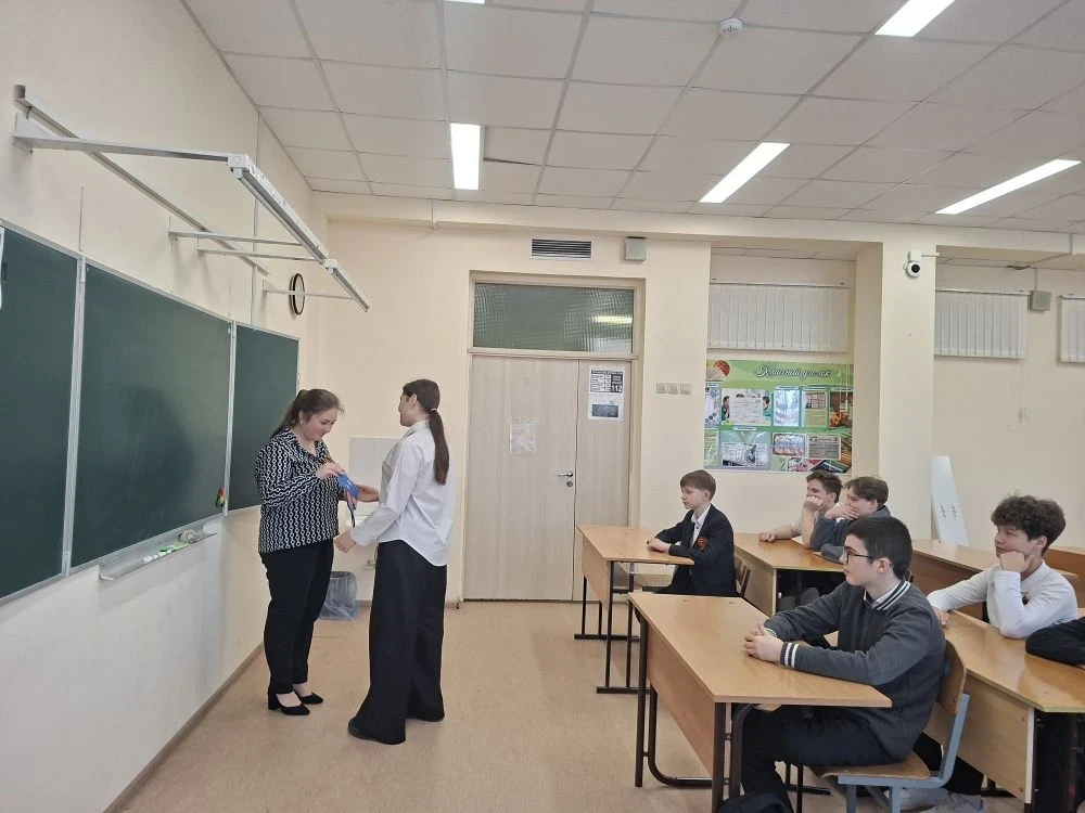 Первый паспорт — первый шаг во взрослую жизнь!  Вчера в школе №19 им. Героя России С.А. Наточего про