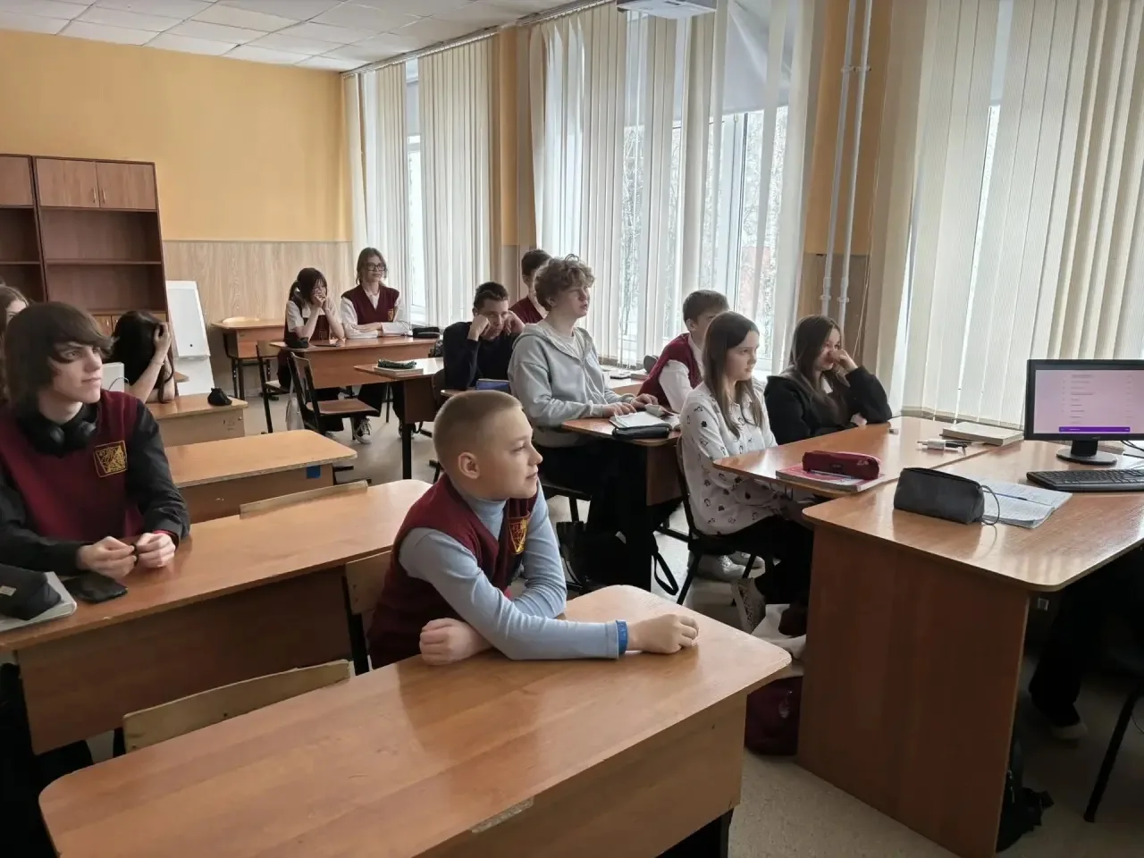 20 февраля для учеников 8-11 классов прошли онлайн-уроки по финансовой грамотности, посвященные важн