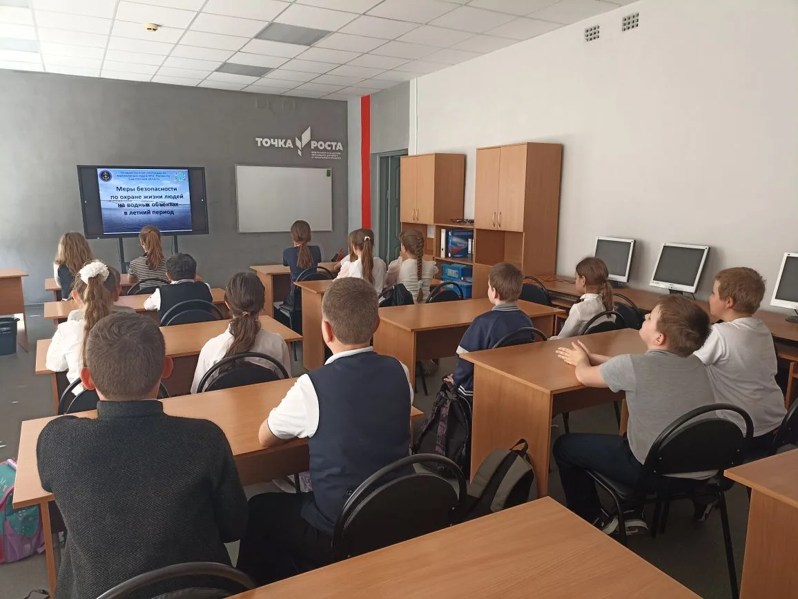 🏄🏊В рамках профилактических мероприятий по безопасности на водоёмах в 4️⃣ классе прош...