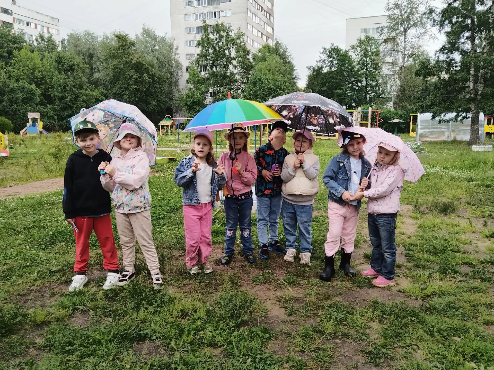 Дождь – это всего лишь повод надеть теплую куртку и отправиться навстречу приключениям!