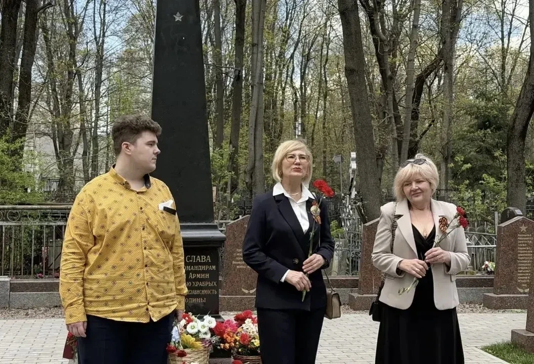 Накануне великого праздника 🎖️  4 мая актив школьного музейного комплекса и военно-патриотического к