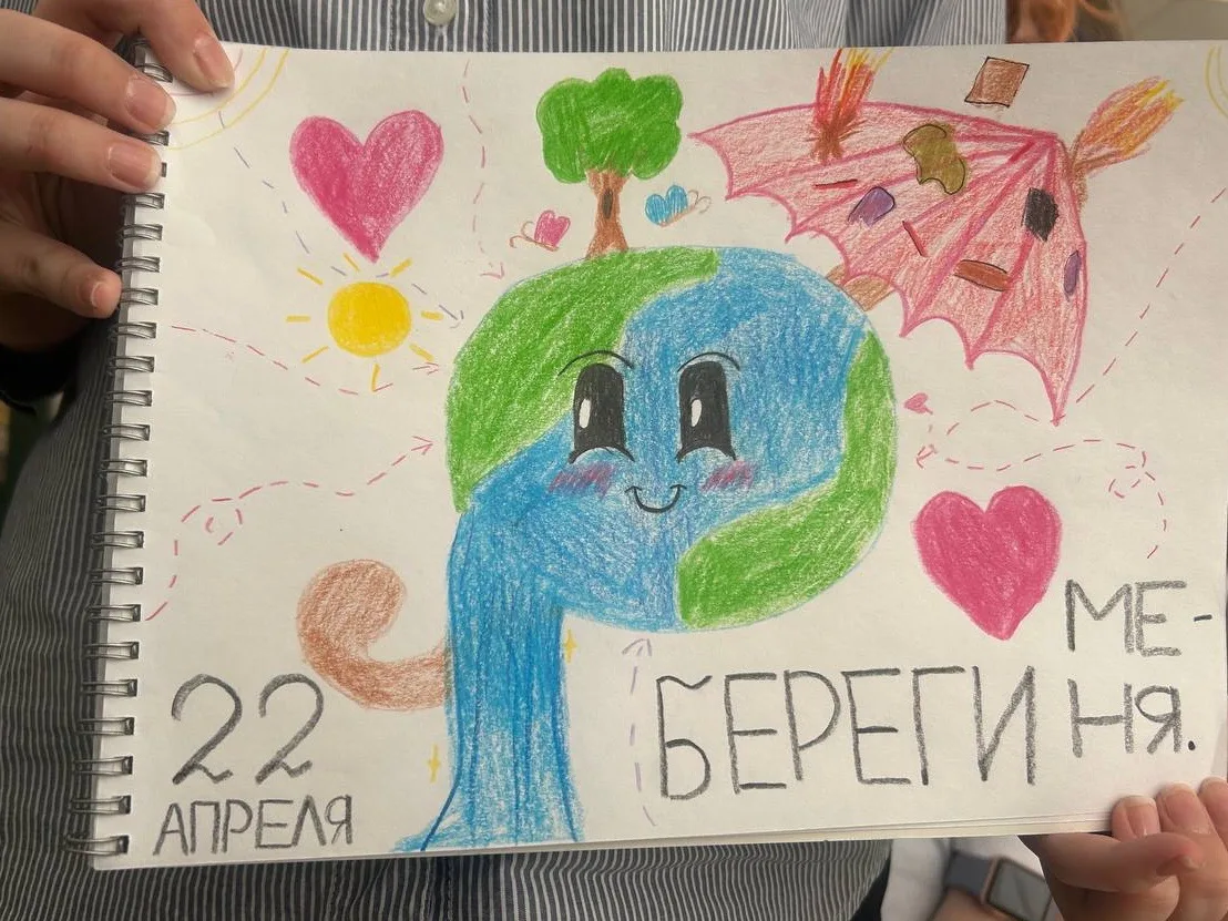 🌏НАШ ДОМ — В НАШИХ РУКАХ!   🎨 Сегодня на уроках ИЗО обучающиеся 7.3 класса посвятили время важной и 