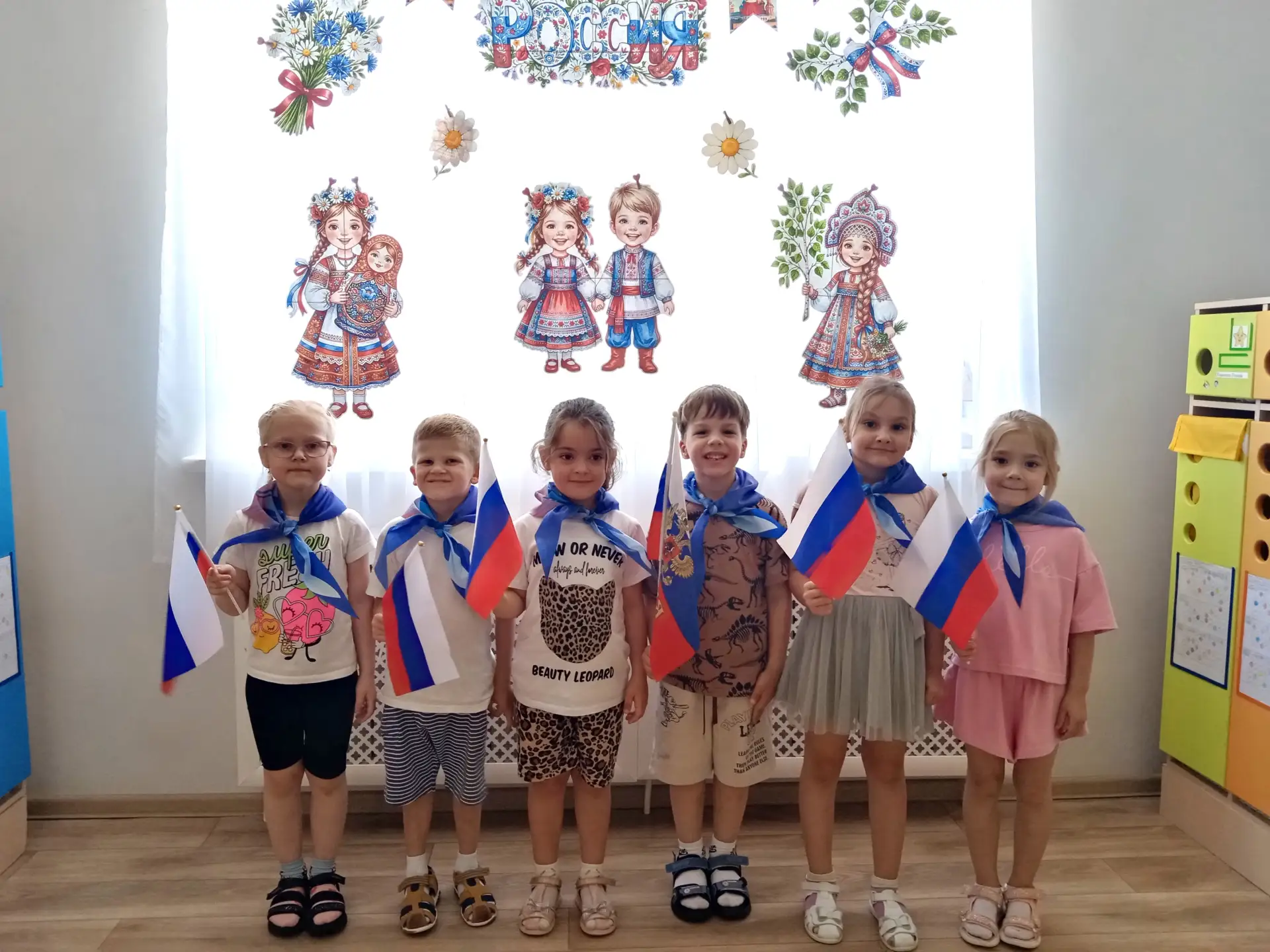 Маленькие патриоты, большая любовь к Родине! 
В преддверии Дня России наши Орлята-Дошколята не остал