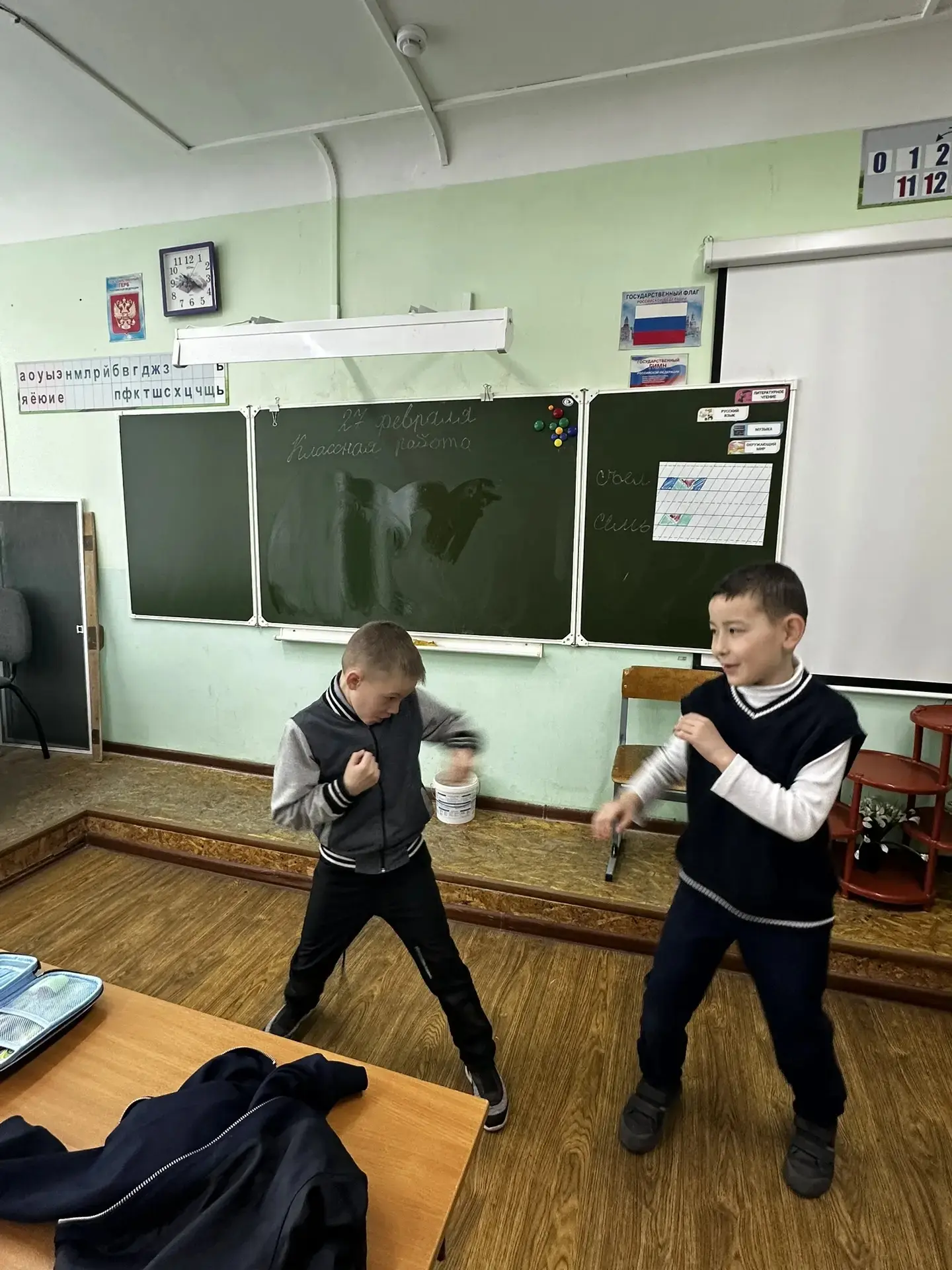 СПОРТ В ШКОЛЕ — ЭТО ЗАРЯД БОДРОСТИ И ОТЛИЧНОГО НАСТРОЕНИЯ! 💪✨  В 1 «Б» классе, в рамках трека «Орлят