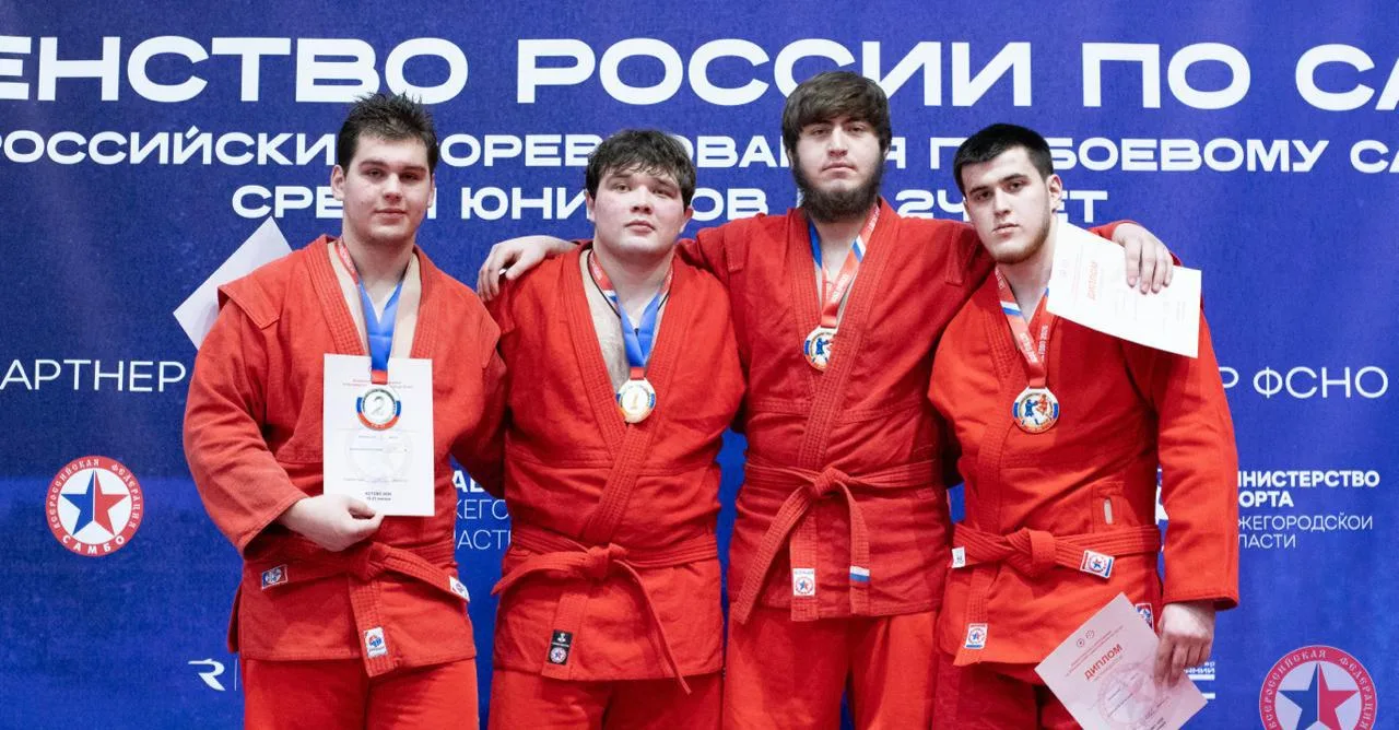 В городе Кстово  Нижегородской области 19-23 января проходит Первенство России по самбо...