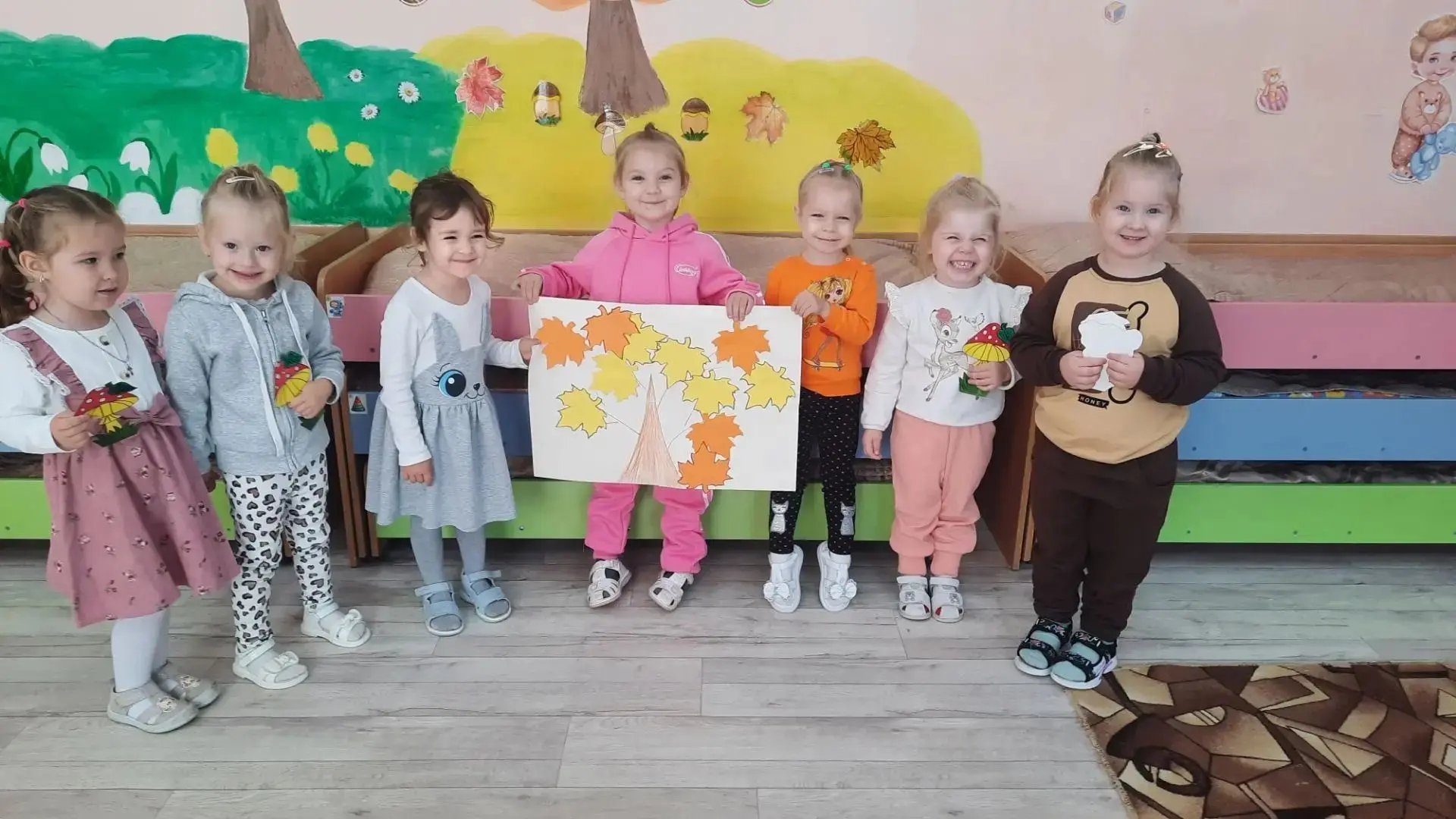 "В нашем лукошке всего понемножку".