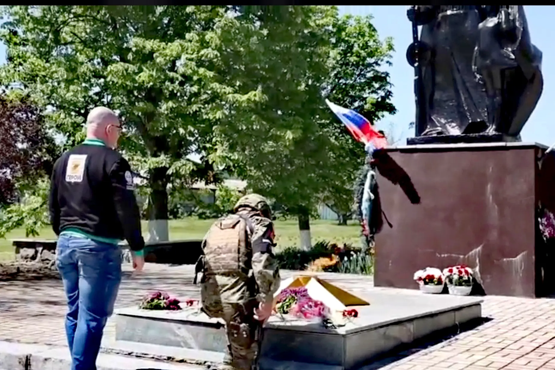 В Михайловском районе почтили память героев Великой Отечественной войны. К мемориалам, братским моги