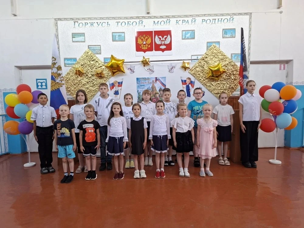 👋Восьмой день смены "День России" был полностью посвящен главному государственному пра...