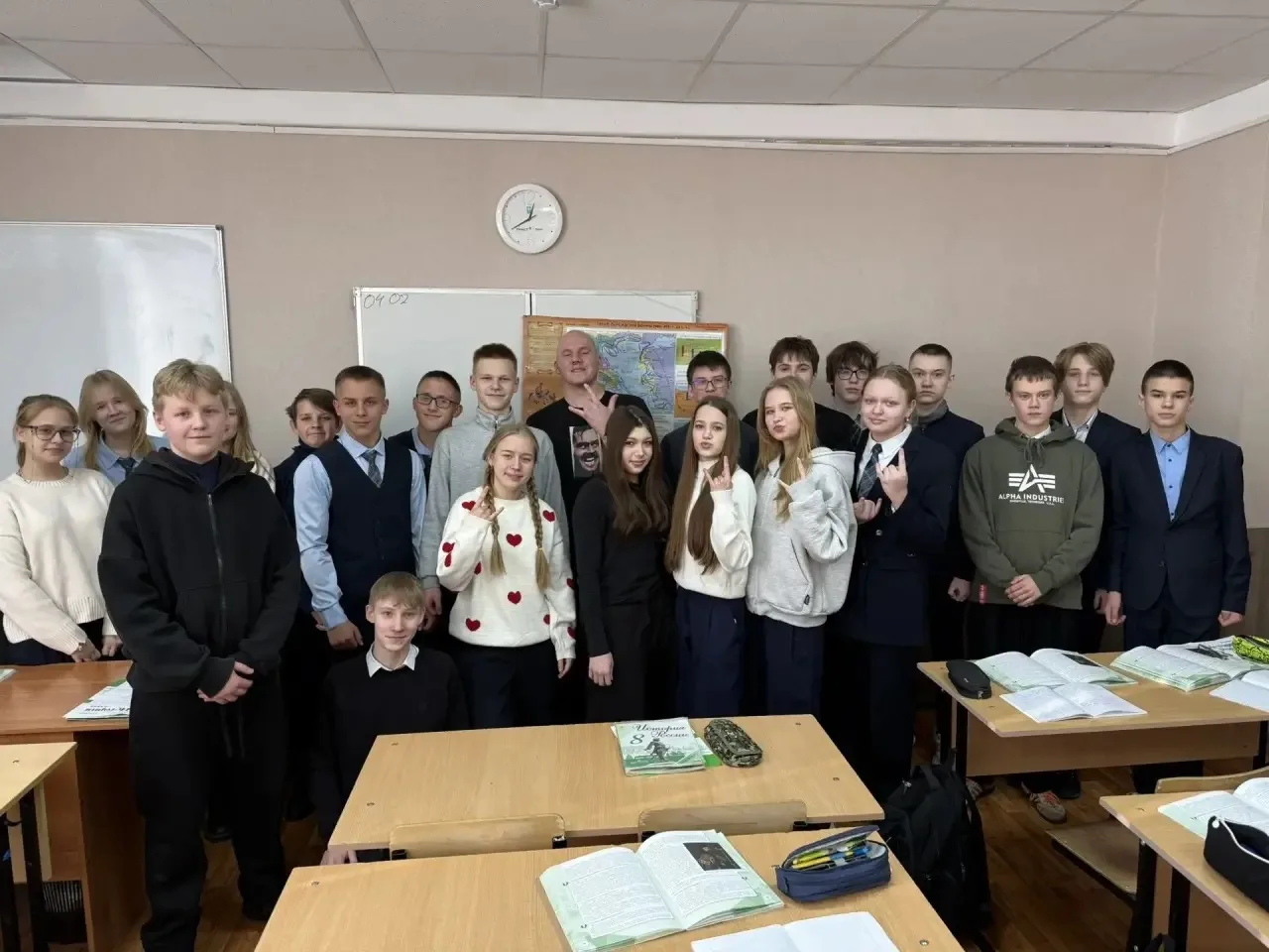 🎭Сегодня, 4 февраля, учащиеся 8-9 классов нашей школы приняли участие в увлекательной встрече с тала