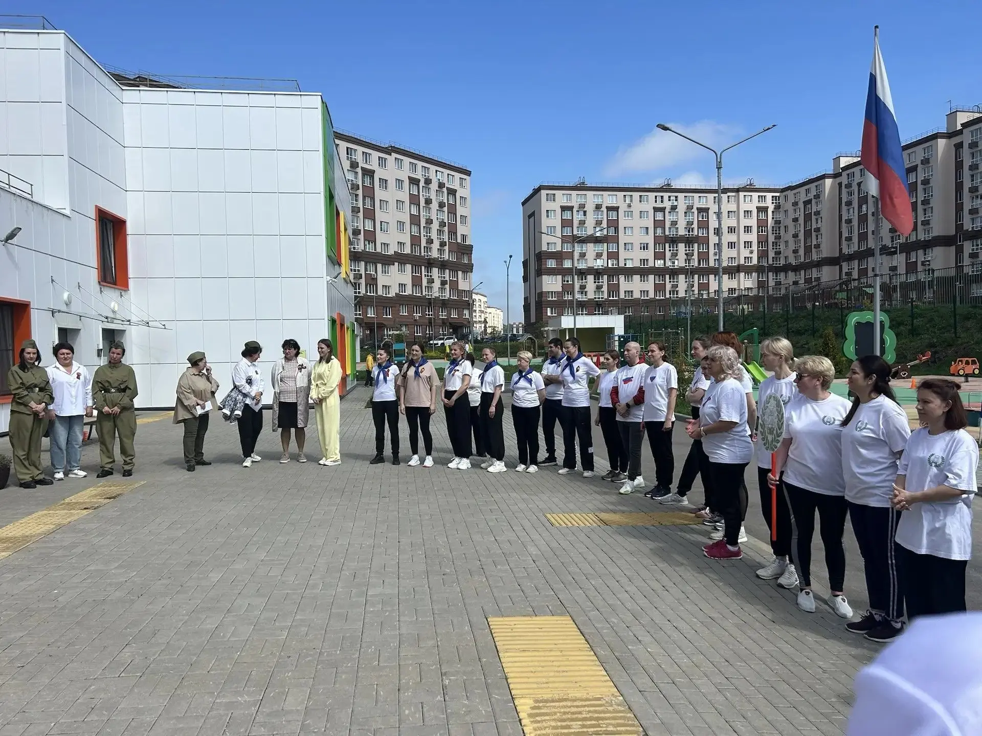 Сотрудники школы стали самой быстрой командой на «Зарнице» в рамках слёта профсоюзных лидеров «Мы вм