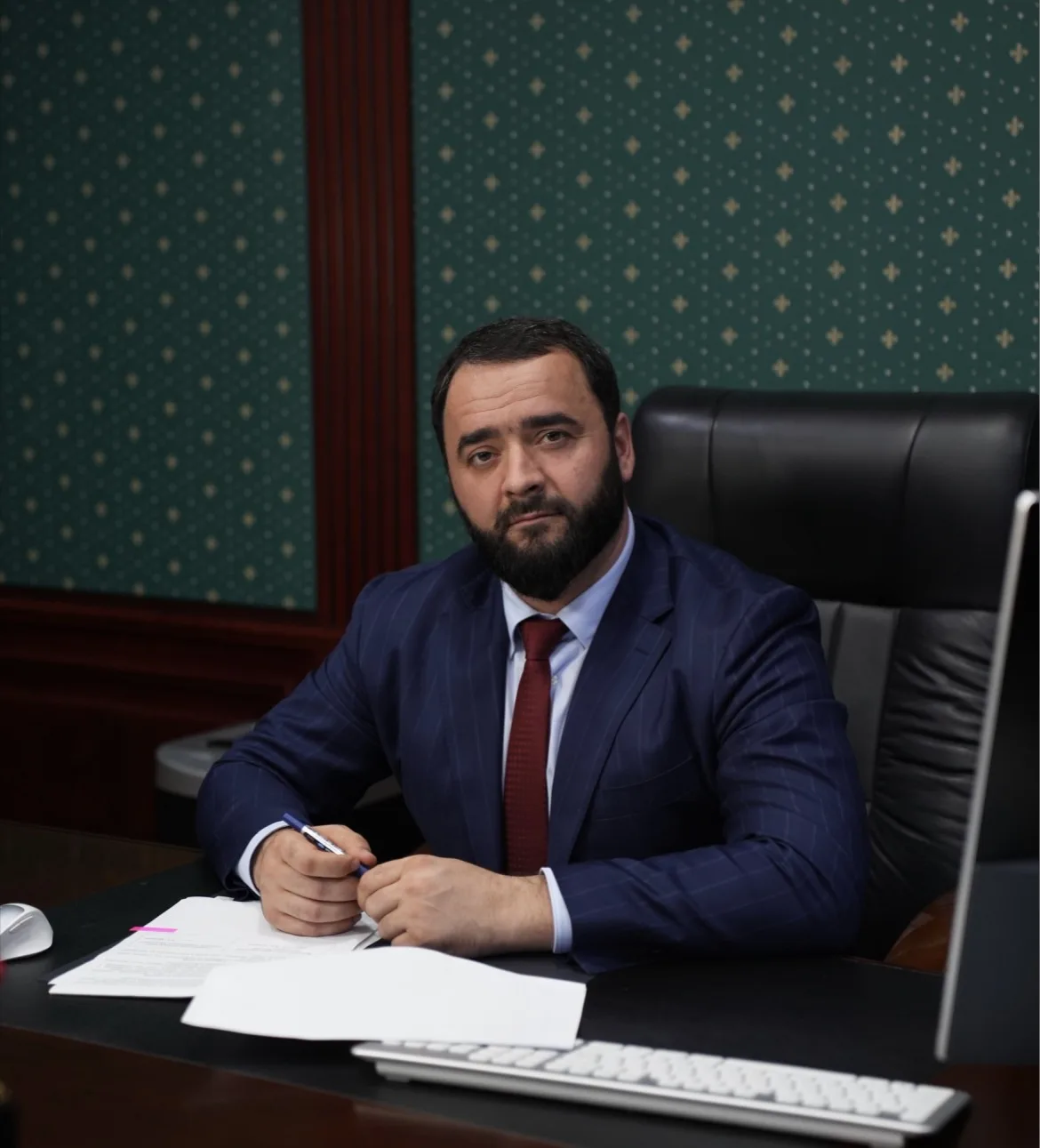 Врио министра здравоохранения РД Алиомар Ахмедов отметил значение здравоохранения на вс...