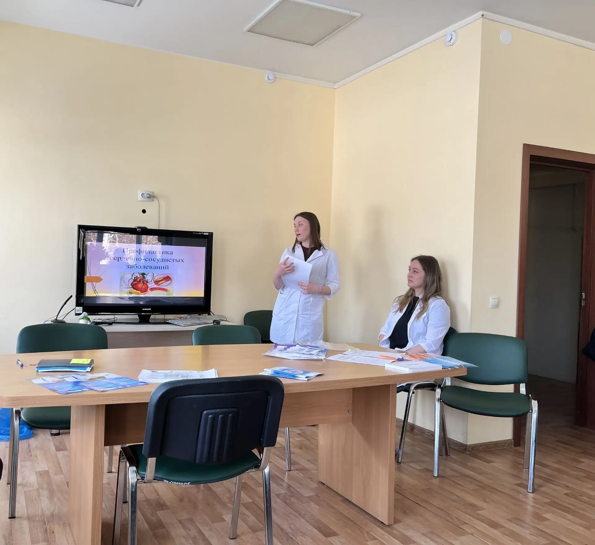 В МАУ «ЯКЦСОН» города Ялуторовска состоялась встреча в рамках программы "Активное долголетие" было п