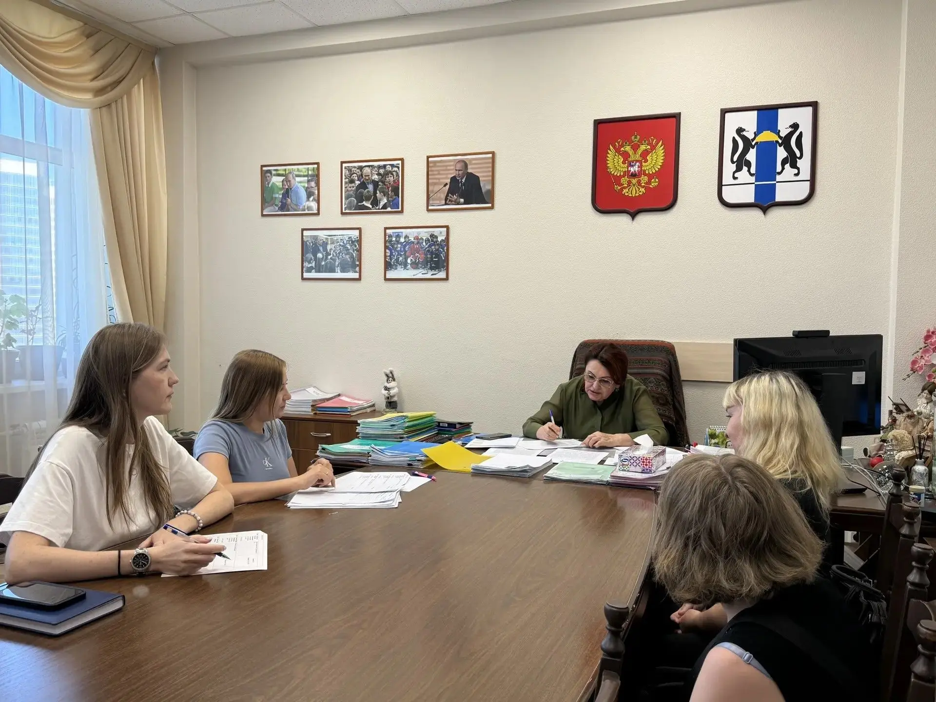 Главное правило личного приёма: не просто выслушаем, а  разберёмся и поможем

На личный приём ко мне