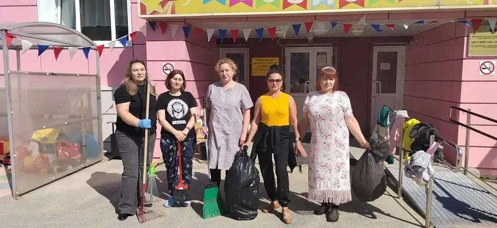 🤝 Сила — в единстве и общем деле!

Общегородской субботник объединил сотрудников городских департам