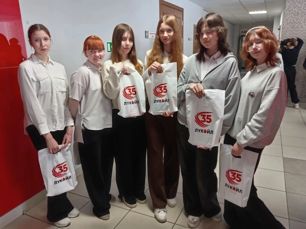 ✨21 апреля в ДК нефтехимиков прошла уже третья по счету конференция, посвященная выбору будущей проф